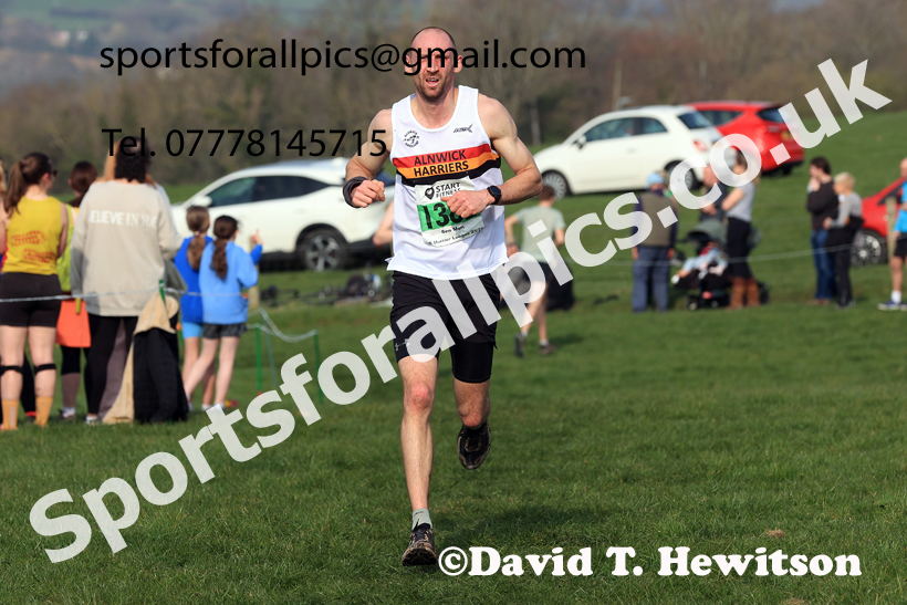 Senior Mens 2026 Start Fitness NEHL, Eltringham, Mickley, Northmberland. Photo: David T. Hewitson/Sports for All Pics